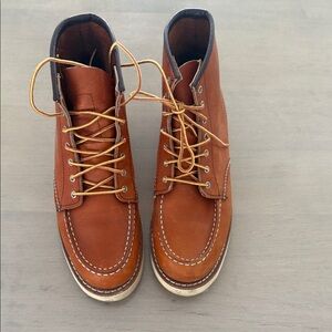 Red Wing Shoes Women’s 8.5 Classic Tan Leather Boots